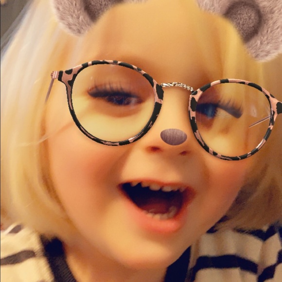 Meet your Posher, Abby - Picture 3 of 3